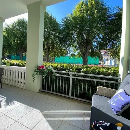 펜션 Palais Am Park - App Luxembourg - Corner No 1 Ostseebad Kühlungsborn